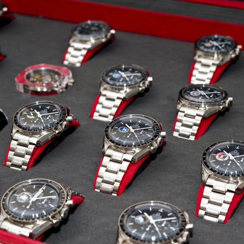 THE SPEEDMASTER MISSIONS VALISE - WATCH BOOKS ONLY